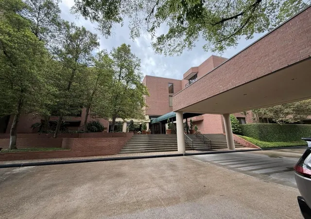 9333-memorial-dr-412-houston-tx-77024/hzid_e91fdda4