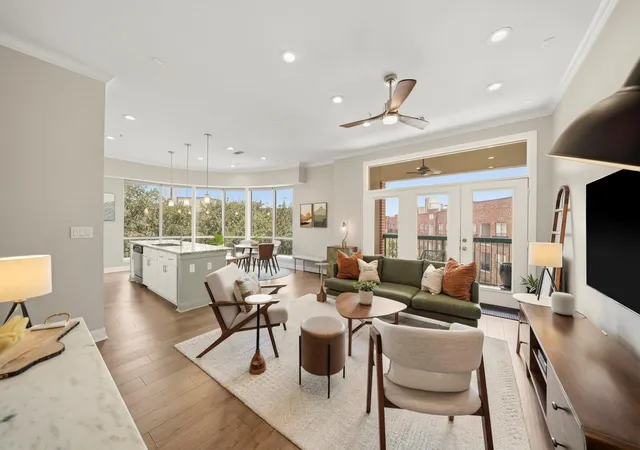 300-st-joseph-pkwy-302-houston-tx-77002/hzid_43df6f34