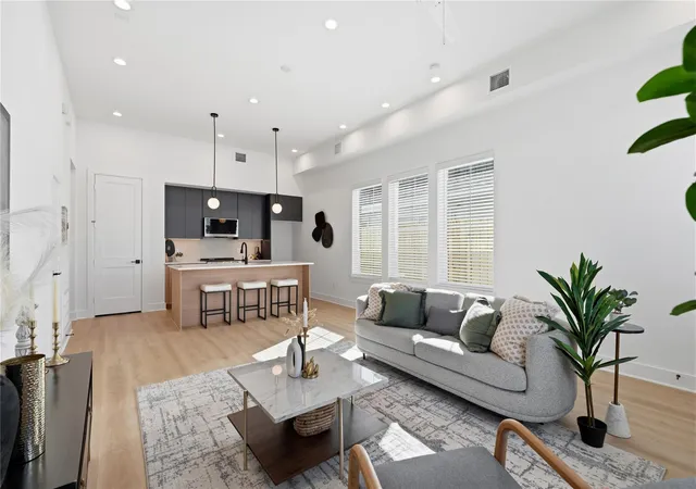 4608-gunter-st-a-b-houston-tx-77020/hzid_ada6ba07