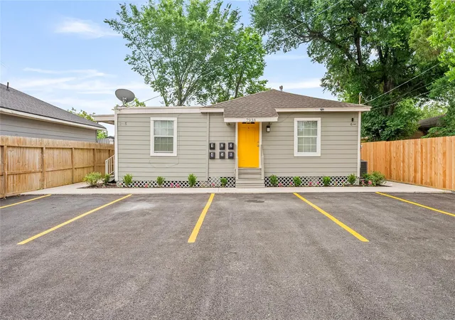7938-kerr-st-6-houston-tx-77029/hzid_fb3a738e