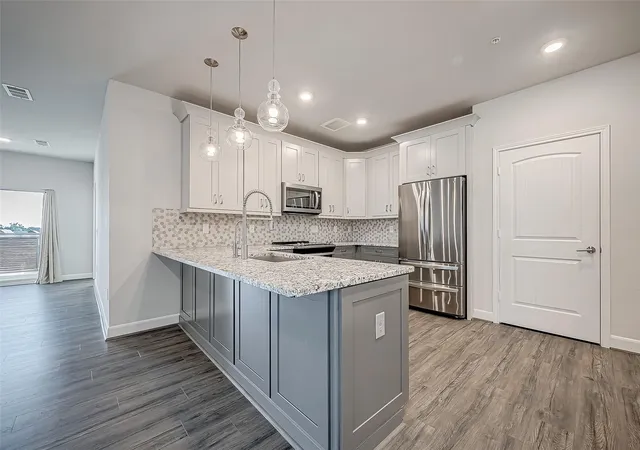6804-westview-dr-1402-houston-tx-77055/hzid_f16d424c