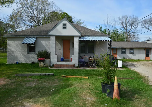 135-w-5th-street-kemah-tx-77565/hzid_fd15fc46