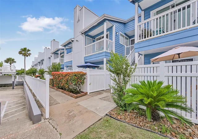 3506-cove-view-blvd-206-galveston-tx-77554/hzid_9812bdc8