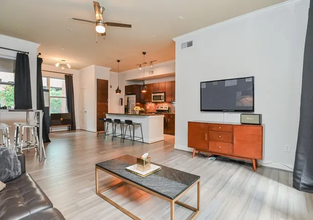 300-st-joseph-pkwy-123-houston-tx-77002/hzid_98640e31
