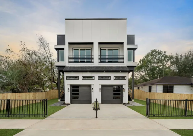 4931-rue-st-houston-tx-77033/hzid_0f884256