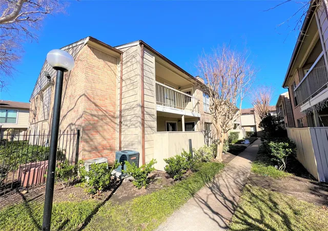 2120-wilcrest-dr-121-houston-tx-77042/hzid_31f4c8e2