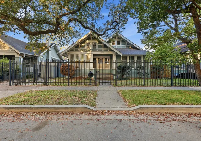 3308-yupon-st-houston-tx-77006/hzid_b99e7b78