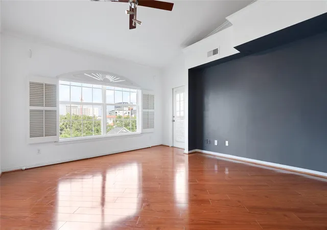 2111-welch-st-st-a315-houston-tx-77019/hzid_81278cf3