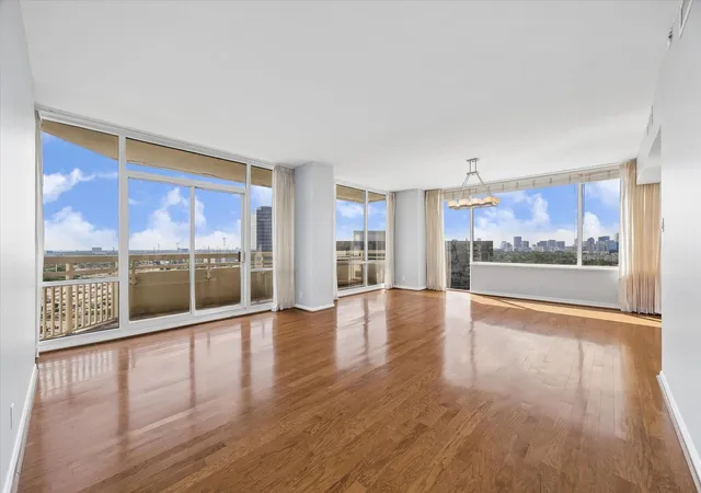 15-greenway-plz-14f-houston-tx-77046/hzid_44517cf4