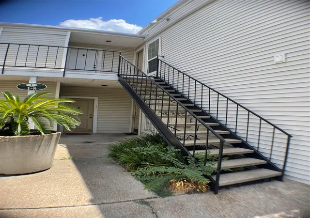 9809-richmond-ave-f8-houston-tx-77042/hzid_6aa5fc4a