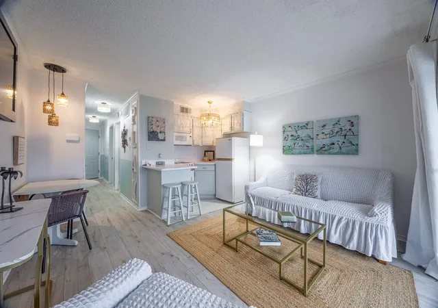 6102-seawall-blvd-229-galveston-tx-77551/hzid_a55a5509