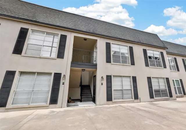 1800-stoney-brk-dr-30-houston-tx-77063/hzid_1fe13bc2