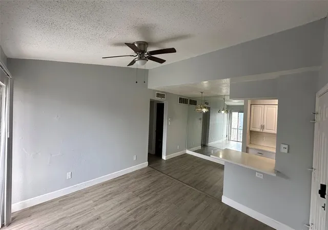 9550-deering-dr-208-houston-tx-77036/hzid_87286c04