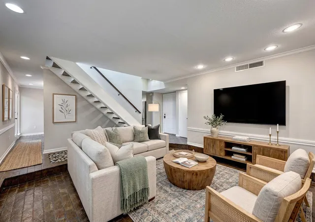 1122-autrey-st-5-houston-tx-77006/hzid_43a8b9c9