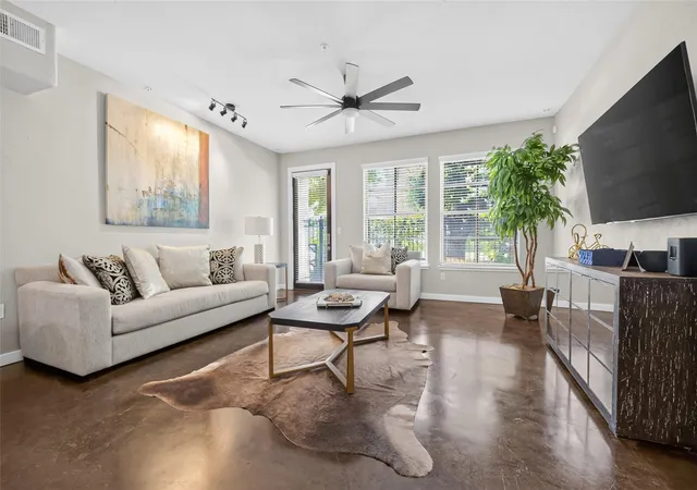 2216-chenevert-st-7-houston-tx-77003/hzid_3c5b94cc