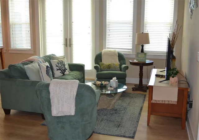 4141-pointe-w-dr-102-galveston-tx-77554/hzid_b90810c8