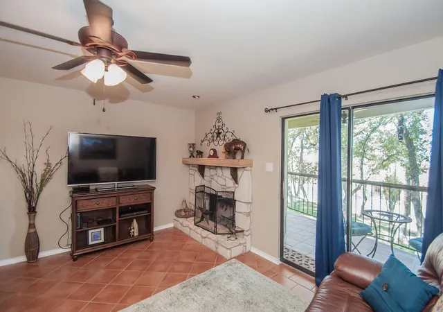 943-parkview-dr-c1-canyon-lake-tx-78133/hzid_edeeef5a