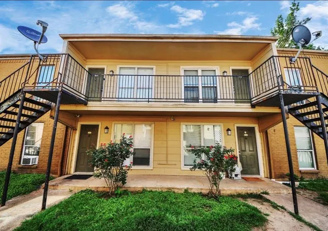 8100-creekbend-dr-104-houston-tx-77071/hzid_8006404a