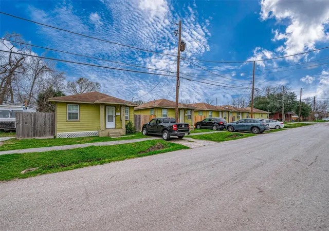 3938-king-st-houston-tx-77026/hzid_00a976b7