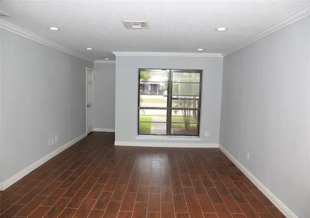 8801-hammerly-blvd-401-houston-tx-77080/hzid_5e92fe4e