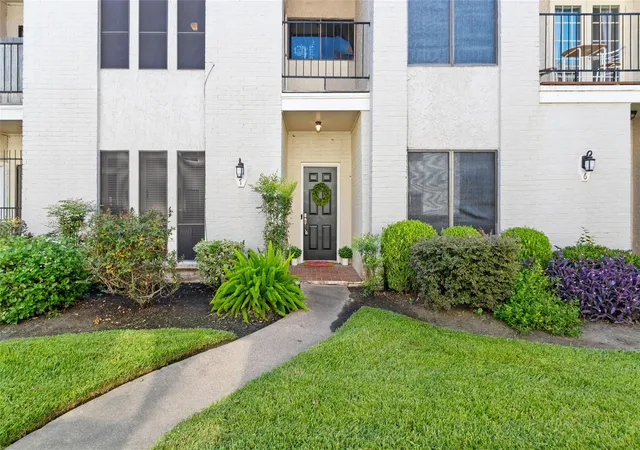 1302-augusta-dr-7-houston-tx-77057/hzid_eb498260