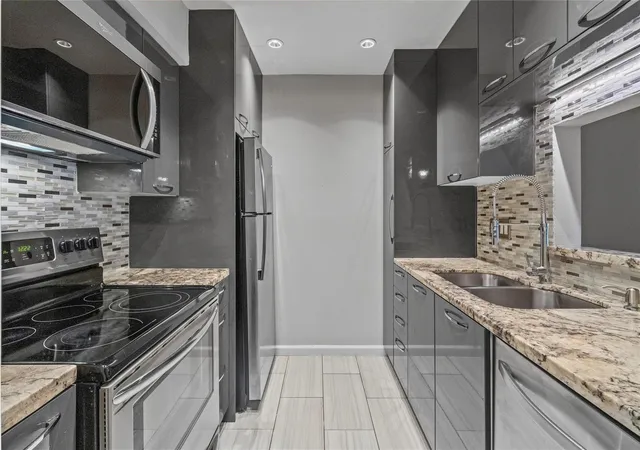 4627-wild-indigo-st-604-houston-tx-77027/hzid_d091ca05