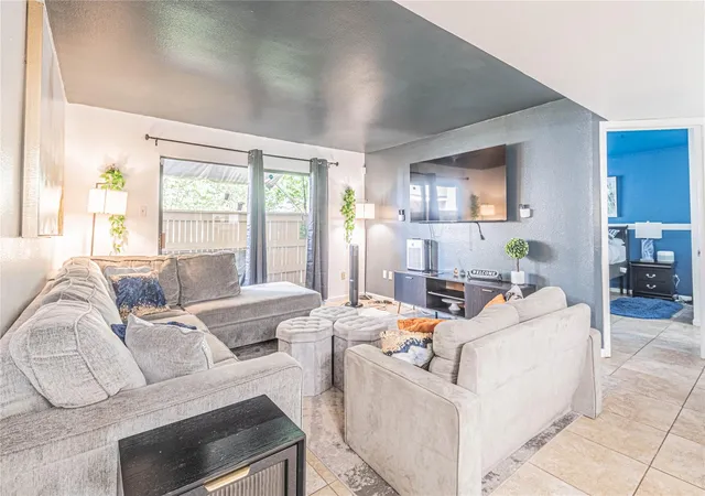 8423-hearth-dr-4-houston-tx-77054/hzid_029fabce
