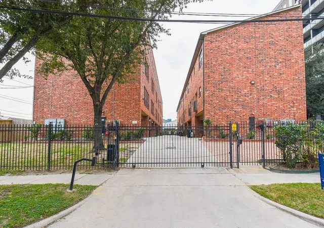 2422-navigation-blvd-a-houston-tx-77003/hzid_0cbd4adb