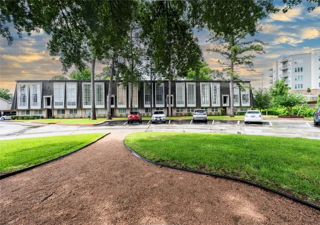 12633-memorial-dr-236-houston-tx-77024/hzid_80b702a3