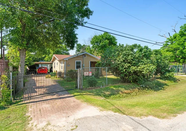 230-busch-st-houston-tx-77060/hzid_82efde5a
