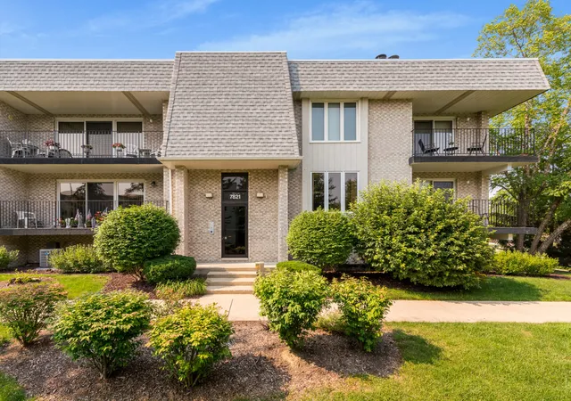 7821-w-157th-place-2e-orland-park-il-60462/hzid_758a34e0