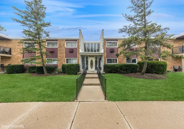 212a-collen-dr-3-203-lombard-il-60148/hzid_44fbb1fd