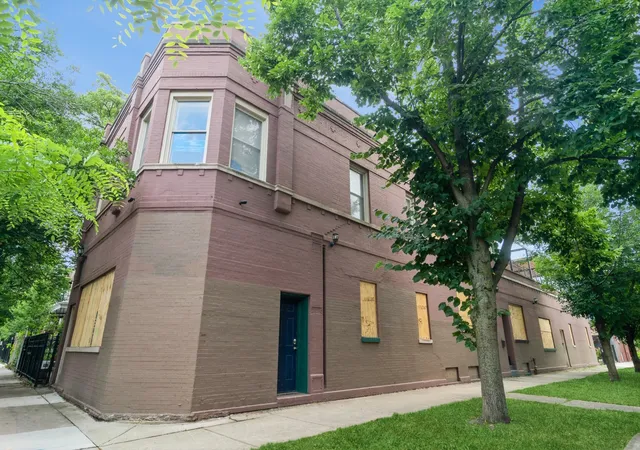 3659-w-palmer-st-chicago-il-60647/hzid_17a2f5d5