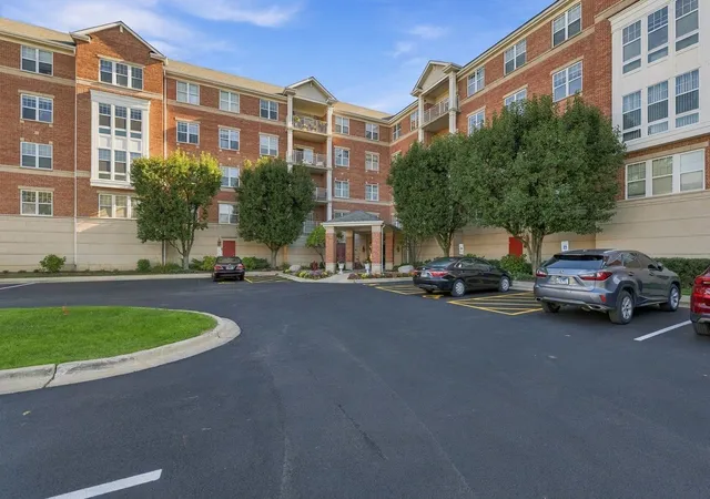 101-pointe-dr-203-northbrook-il-60062/hzid_c56e7ae8