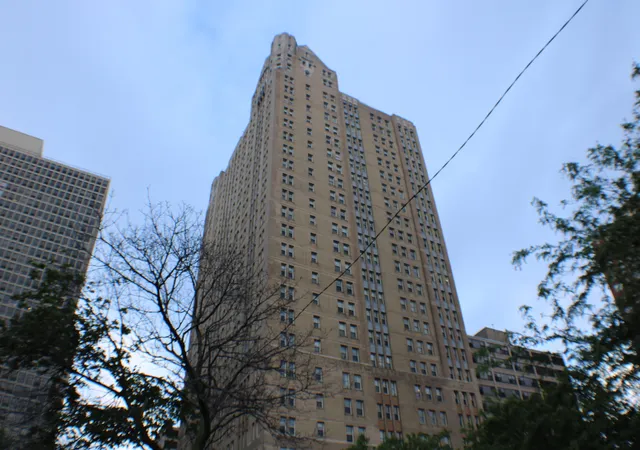 5000-s-east-end-ave-24a-chicago-il-60615/hzid_b31e20a4