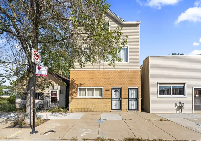 13513-s-baltimore-ave-chicago-il-60633/hzid_11aa2858