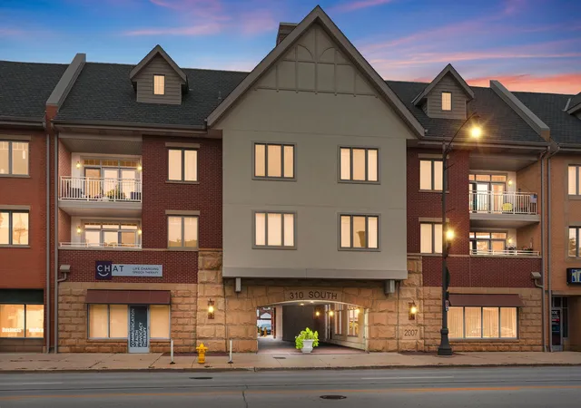 310-s-main-st-209-lombard-il-60148/hzid_a731e72d