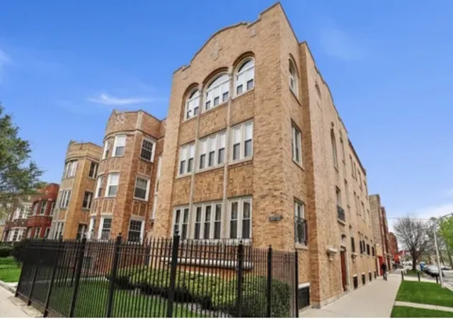 8059-s-paulina-st-chicago-il-60620/hzid_f3d1331c