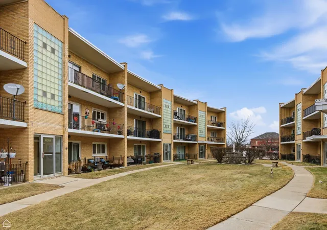 10300-s-pulaski-rd-110a-oak-lawn-il-60453/hzid_8ef9d3ea