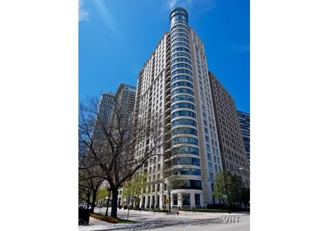 840-n-lake-shore-dr-201-chicago-il-60611/hzid_e7ca831e