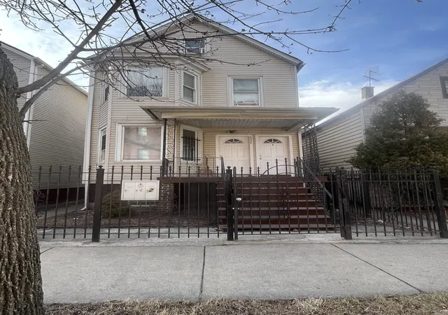 8220-s-south-shore-dr-chicago-il-60617/hzid_e0f1d0a0