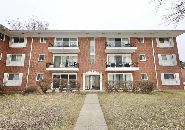 10111-old-orchard-ct-203-skokie-il-60076/hzid_6d31dbce
