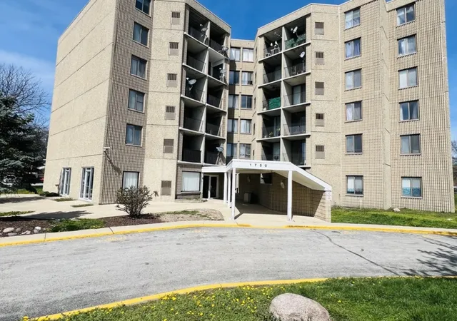 1750-n-marywood-ave-315-aurora-il-60505/hzid_7efbc3bf