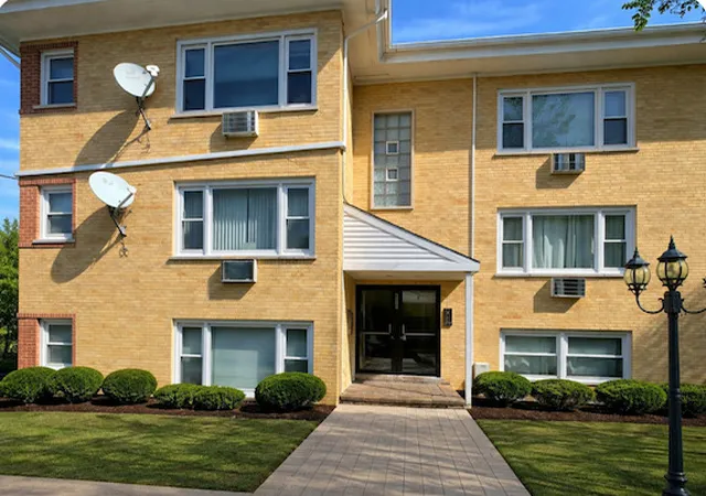 6630-w-95th-street-3d-oak-lawn-il-60453/hzid_c87144a2