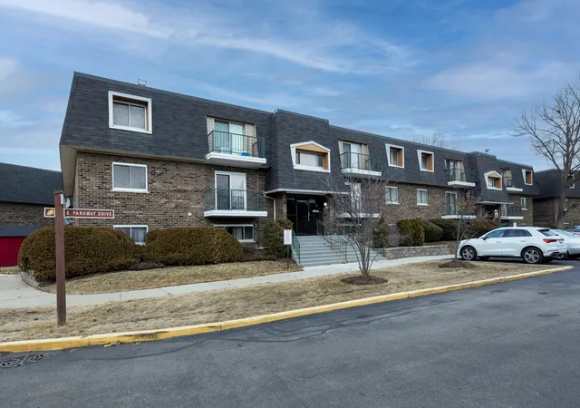 3856-s-parkway-dr-3b-northbrook-il-60062/hzid_61e28e6c