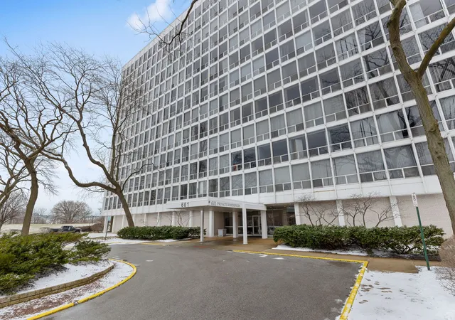 601-e-32nd-st-1001-chicago-il-60616/hzid_f52dfa9c