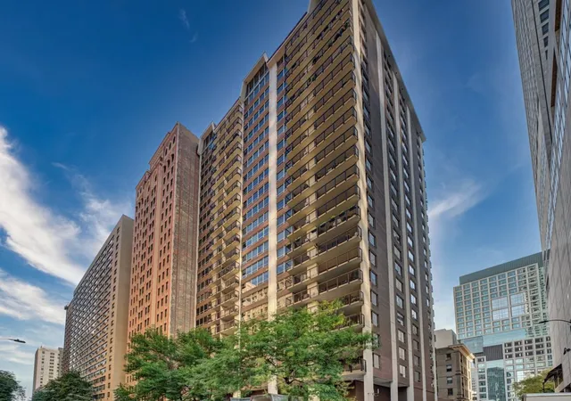 201-e-chestnut-st-23a-chicago-il-60611/hzid_3c602b88