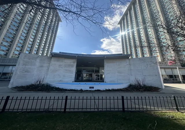 3600-n-lake-shore-dr-1624-chicago-il-60613/hzid_122238bf
