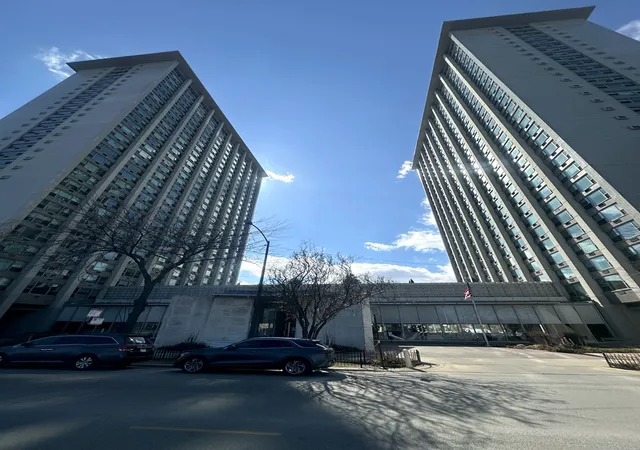 3600-n-lake-shore-dr-1624-chicago-il-60613/hzid_122238bf