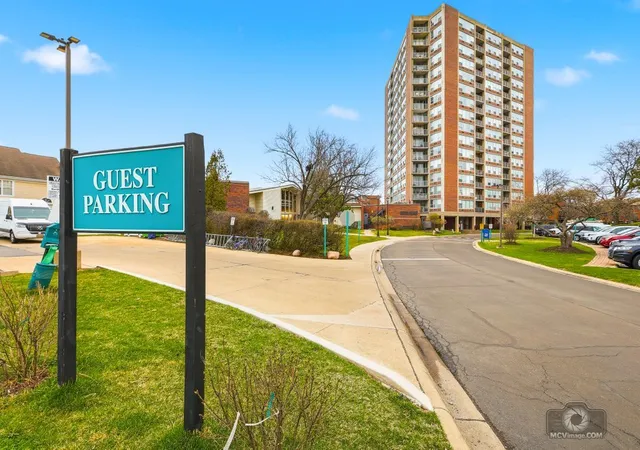 3925-triumvera-dr-10b-glenview-il-60025/hzid_4b20e766